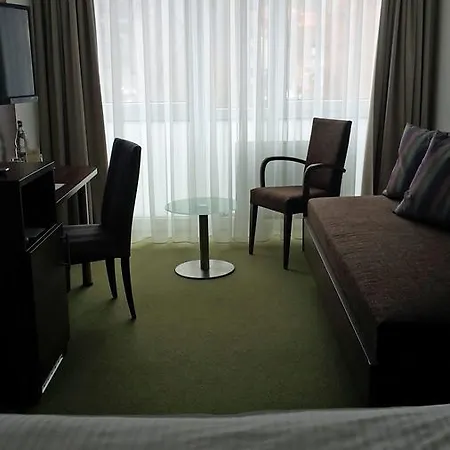 Altstadt Szálloda 3*